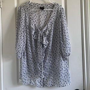 Torrid heart print sheer chiffon blouse